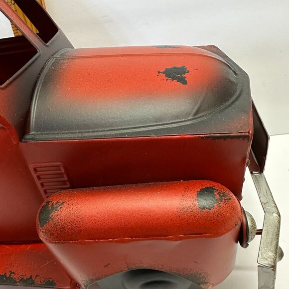 🎄Valerie Parr Hill Red Metal Truck with Bottle Brush Trees/EUC🎄 - Picture 10 of 15